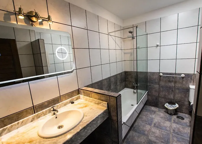 224 - Casa Gecko By Now Ltd